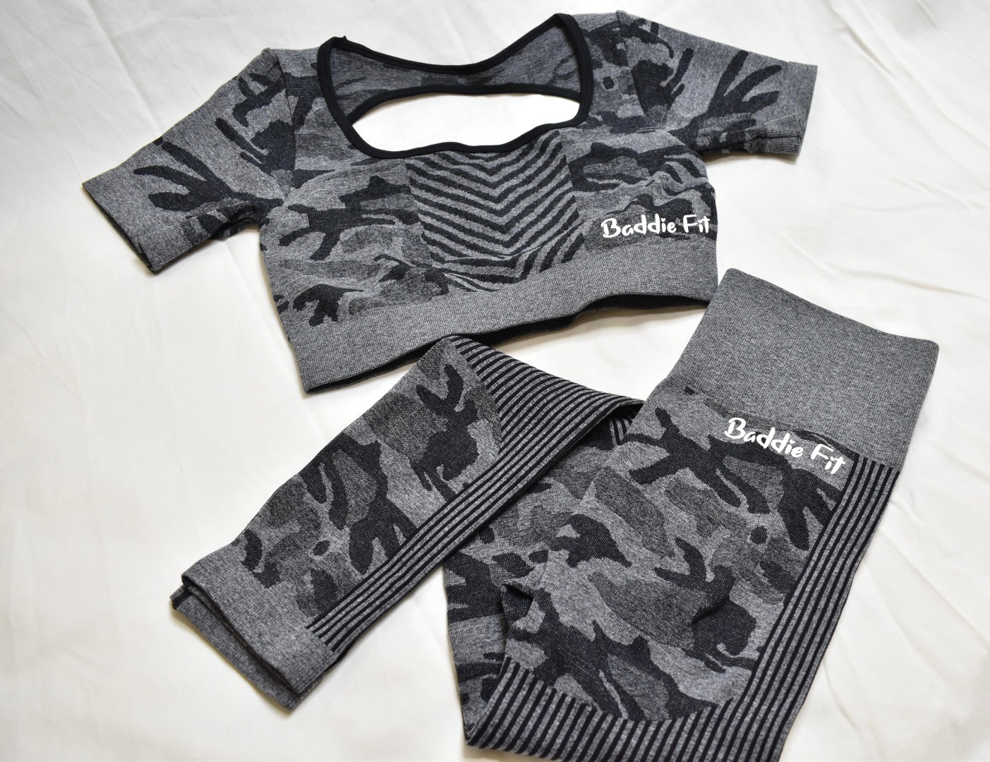 BACKOUT CROP TOP 2x SET